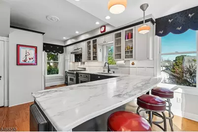 37 Mountain Ave, Summit, NJ 07901 - Photo 15