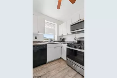 19-31 Lyons Ave #610, Newark, NJ 07112 - Photo 7