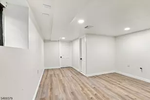 98 Vermont Ave, Newark, NJ 07106 - Photo 21