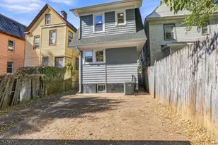 98 Vermont Ave, Newark, NJ 07106 - Photo 25
