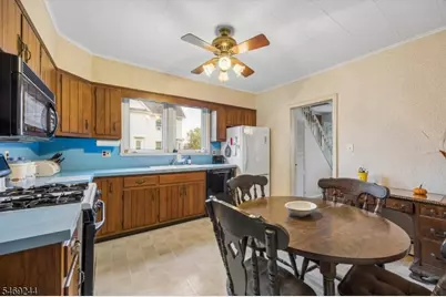 291 Parish Dr, Wayne, NJ 07470 - Photo 11