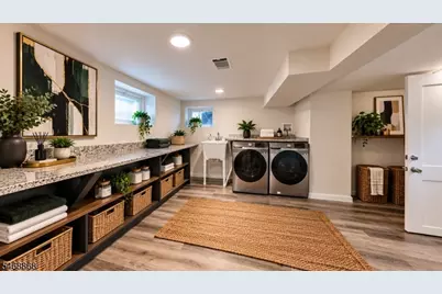 136 W Colfax Ave, Roselle Park, NJ 07204 - Photo 11