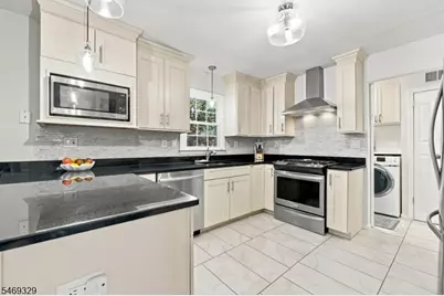 49 Raynor Rd, Morris Township, NJ 07960 - Photo 3
