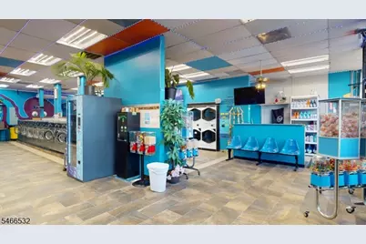 186 N Park St, East Orange, NJ 07017 - Photo 5
