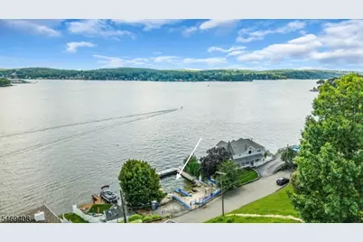 16 Lakeview Rd, Hopatcong, NJ 07843 - Photo 37