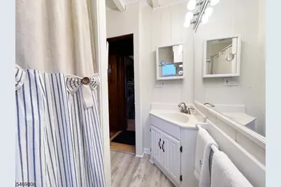 16 Lakeview Rd, Hopatcong, NJ 07843 - Photo 21