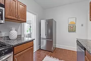 14 Forest St, Montclair Twp., NJ 07042 - Photo 11