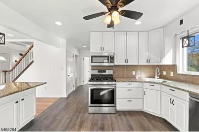 33 Kahl Rd, East Hanover Township, NJ 07936 - Photo 11