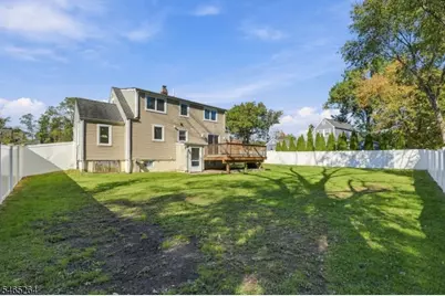33 Kahl Rd, East Hanover Township, NJ 07936 - Photo 35