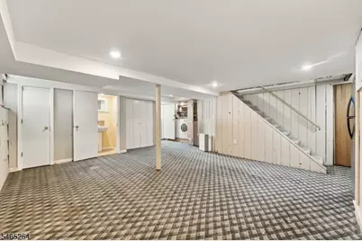 33 Kahl Rd, East Hanover Township, NJ 07936 - Photo 29