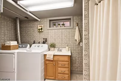 17 Ballantine St, Roxbury Township, NJ 07847 - Photo 21