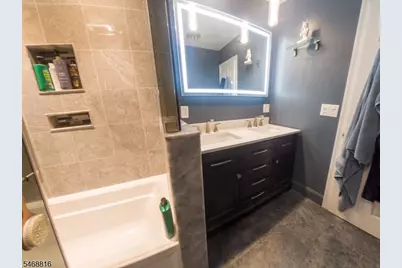 7 Fernwood Pl, Parsippany, NJ 07054 - Photo 23