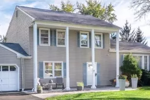 7 Fernwood Pl, Parsippany, NJ 07054 - Photo 1