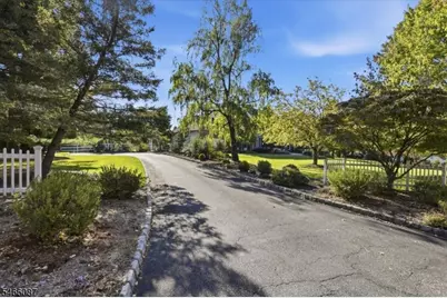 7 Ranney Rd, Washington Township, NJ 07853 - Photo 3