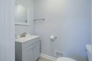 16 Cedar Ct, Raritan Township, NJ 08822 - Photo 9