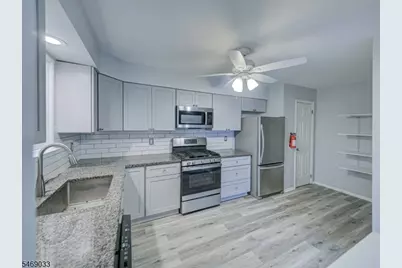 16 Cedar Ct, Raritan Township, NJ 08822 - Photo 5