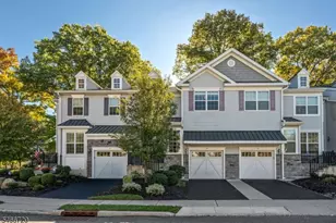 16 Pineview Dr, Waldwick, NJ 07463 - Photo 1