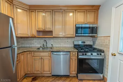11-2 Dara Dr #2, East Hanover Township, NJ 07936 - Photo 5