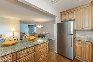 11-2 Dara Dr, East Hanover Township, NJ 07936 - Photo 3