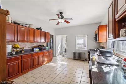 58 N Jefferson St, Orange, NJ 07050 - Photo 9