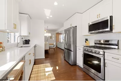 152 Remsen Ave, Woodbridge Township, NJ 07001 - Photo 5