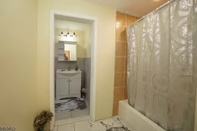 752 Highland Ave, Newark, NJ 07104 - Photo 15