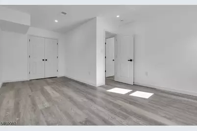 508 W 3rd Ave, Roselle, NJ 07203 - Photo 33