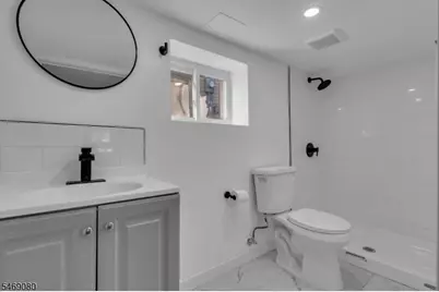 508 W 3rd Ave, Roselle, NJ 07203 - Photo 25