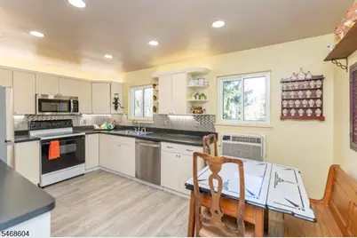 20 Young Dr, Stanhope, NJ 07874 - Photo 9