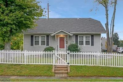 34 Rockview Ter, North Plainfield, NJ 07060 - Photo 1