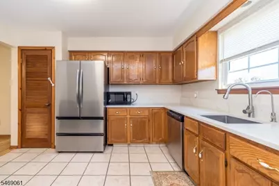 3504 Wellington Ct, Hillsborough Township, NJ 08844 - Photo 3