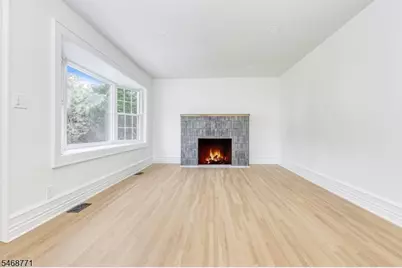 924 Franklin Ave, Franklin Lakes, NJ 07417 - Photo 3