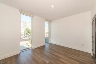 21 Lincoln Park, Newark, NJ 07102 - Photo 7