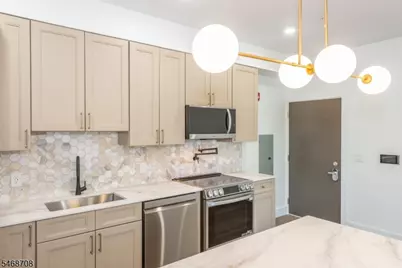 21 Lincoln Park #100, Newark, NJ 07102 - Photo 11