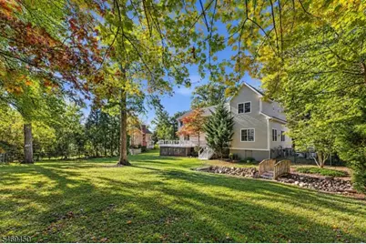 38 Brookside Ter, North Caldwell, NJ 07006 - Photo 3