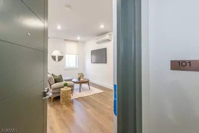 21 Lincoln Park #101, Newark, NJ 07102 - Photo 15