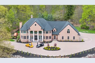 19 Amira Ln, Kinnelon, NJ 07405 - Photo 1