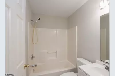 109 Tallwood Ln, Green Brook Township, NJ 08812 - Photo 11