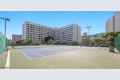 1077 River Rd #205, Edgewater, NJ 07020 - Photo 13