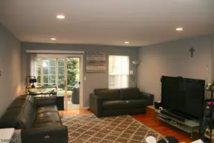38 Parkside Ct, Wayne, NJ 07470 - Photo 1