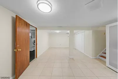 136 Headley Ter, Union Township, NJ 07083 - Photo 39