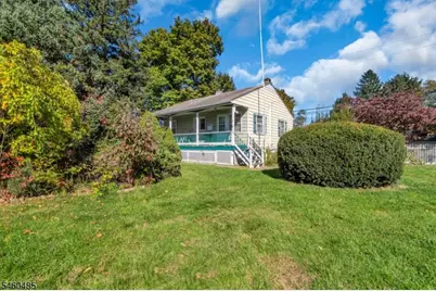 217 Park Ave, Lopatcong Township, NJ 08865 - Photo 17