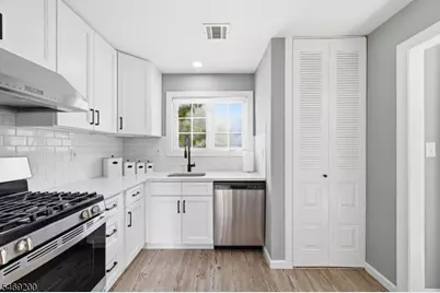 105 Roseland Ave #1501, Caldwell, NJ 07006 - Photo 9