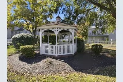 118 Woods Edge Dr, Roxbury Township, NJ 07876 - Photo 25