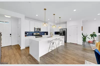 83 Sequoia Dr, Cedar Grove, NJ 07009 - Photo 5