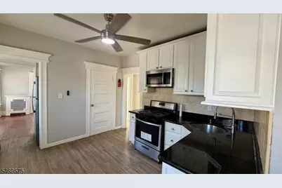 657 Scotland Road  Unit #C, Orange, NJ 07050 - Photo 9