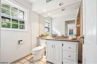85 Chelsea Rd, Clifton, NJ 07012 - Photo 21