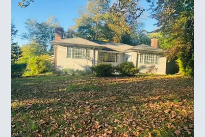 367 Summit Rd, Mountainside, NJ 07092 - Photo 1