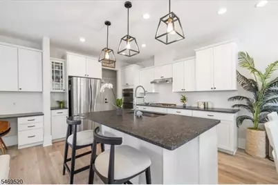 22 Aspen Dr, Cedar Grove Twp., NJ 07009 - Photo 13