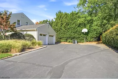 4 Tremont Ter, Livingston, NJ 07039 - Photo 41